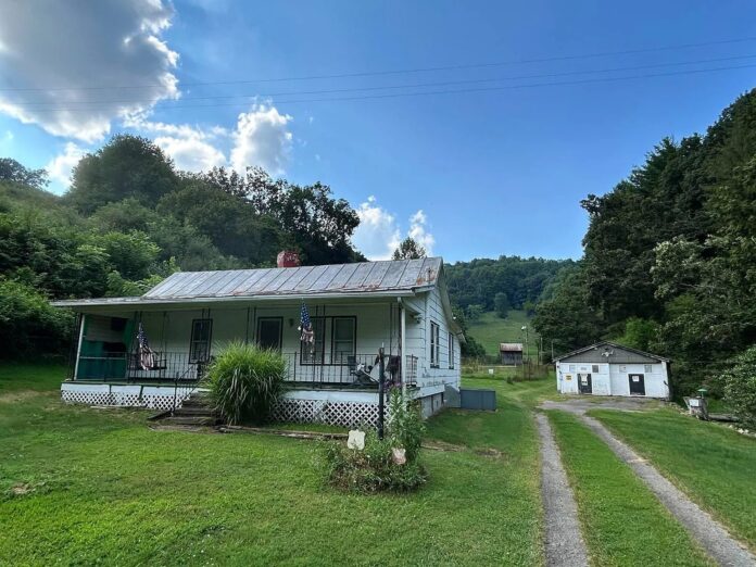 Wallace-WV-1
