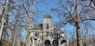 8-Bedroom Historic Home on 12 Acres for Sale in Palatine Bridge, New York