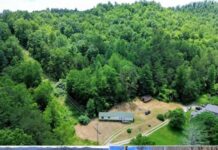 38 Acres with Mobile Home and Trails in Manchester, Kentucky