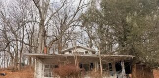 Fixer-Upper Opportunity in North Manheim Township