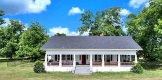 Charming 1930s Farmhouse on 5 Acres, Vienna, GA