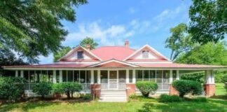 Charming 1922 Farmhouse on 9.45 Acres, Quincy, FL