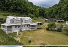 Historic 1890s Farmhouse on 19 Acres, Bramwell, WV