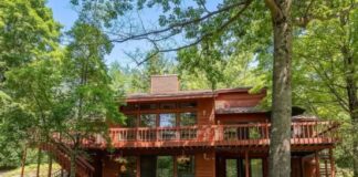 50-Acre Private Mountain Escape Near Plymouth, NH