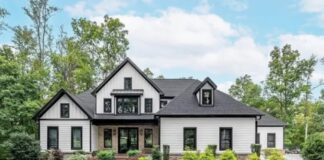 26-acre luxury equestrian estate in Forest, VA.