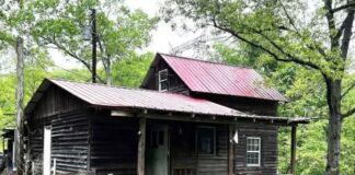 Off-Grid Escape in Greenup, KY