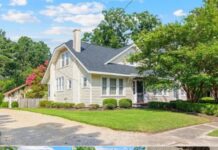 Charming 1945 Home with Pool, Snow Hill, NC