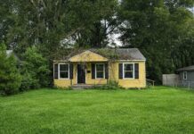 This 3-bedroom, 1-bath home is located on a quiet street and offers strong rental potential, making it an excellent opportunity for investors or first-time buyers.