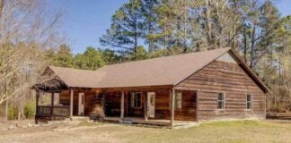 Peaceful Country Home on 7 Acres Featuring a Private Pool, Open Land & Relaxed Rural Living