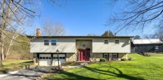 Affordable Country Living on 10.2 Acres: Auction Opportunity in Foster, Kentucky