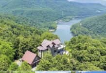 Walla Halla Retreat – A Legacy Estate Above the New River Gorge