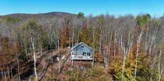 Cabin with 238 Acres in Guildhall, Vermont