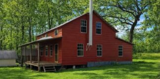 42-Acre Ozarks Retreat Featuring a Beautiful Amish-Built Home and Scenic Countryside Views