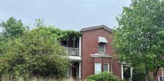 4 beds, 4 baths, 4,012 sqft