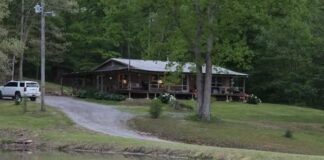 Serene 74-Acre Log Home Retreat in Goddard, Kentucky – Your Private Paradise Awaits