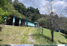 0.9 Acres Lot