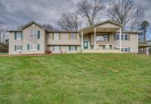 Single Family Home with 117 Acres in Greeneville, Tennessee
