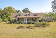 Home with 94 Acres in Manning, South Carolina